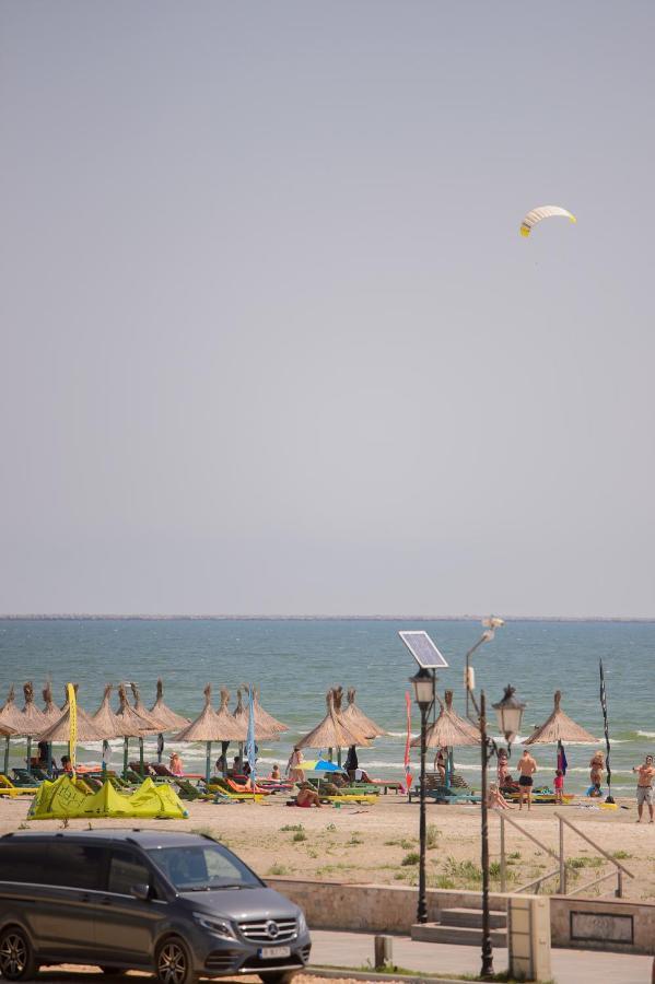 Apartment Summerland Mamaia Exterior foto